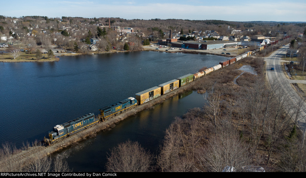 CSXT 8089 Leads L070 at Winthrop